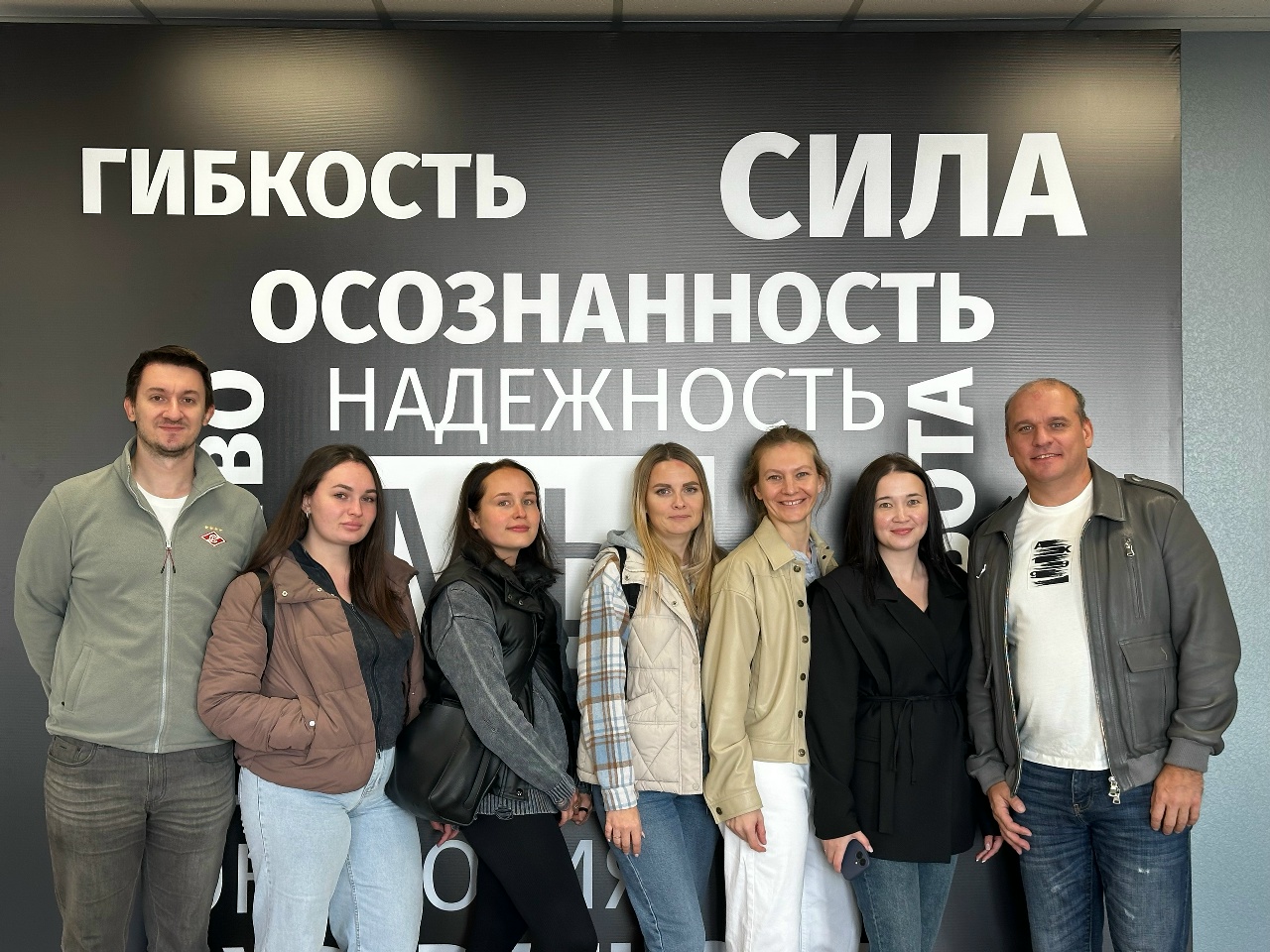 Визит сотрудников пензенского филиала на производство в Тамбове Сотрудники пензенского филиала во время визита на производство «Металл Сервиса»
